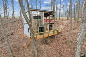 Hocking Hills Star Wars Treehouse