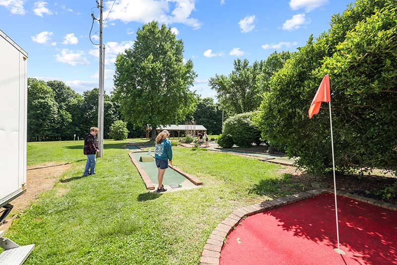 Hocking Hills Mini Golf