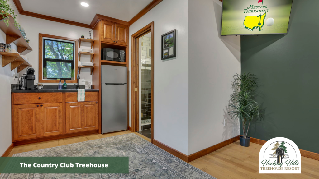 Hocking Hills New Year Country Club Tree House